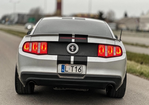 Ford Mustang cena 54000 przebieg: 275000, rok produkcji 2011 z Kock małe 67